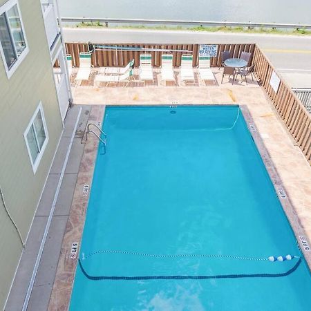 Right Across Beach Pool View Private Balcony By Zen Living Short Term Rental Мертл-Біч Екстер'єр фото