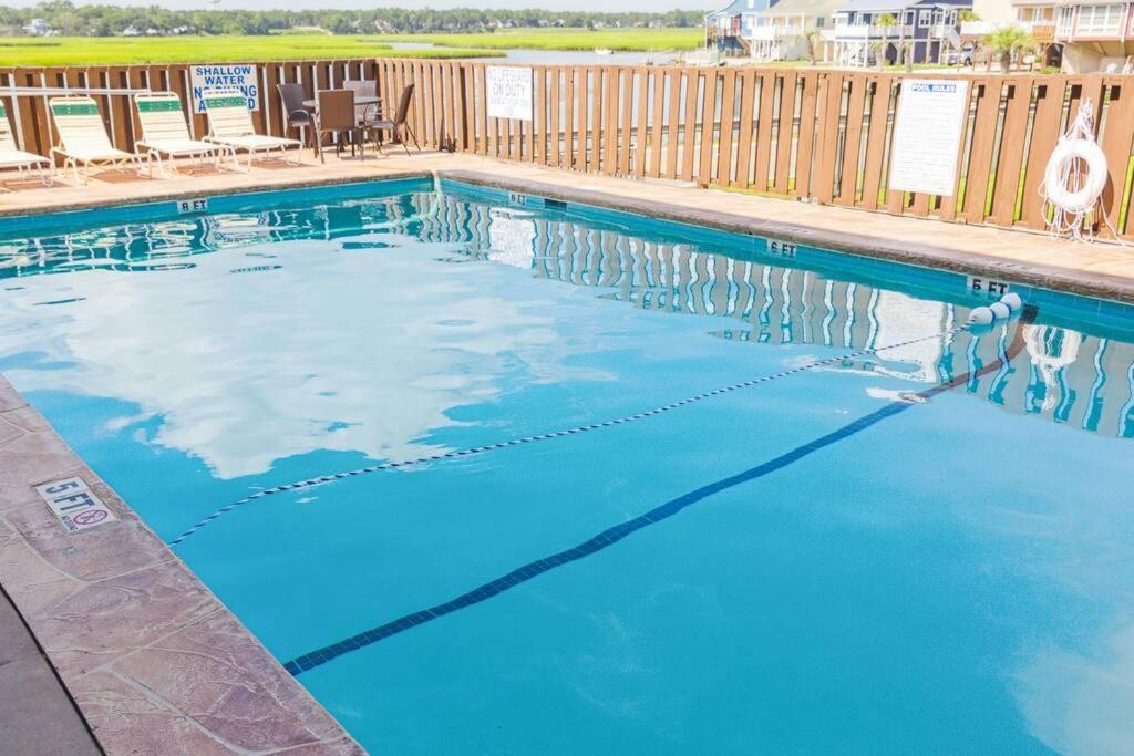 Right Across Beach Pool View Private Balcony By Zen Living Short Term Rental Мертл-Біч Екстер'єр фото